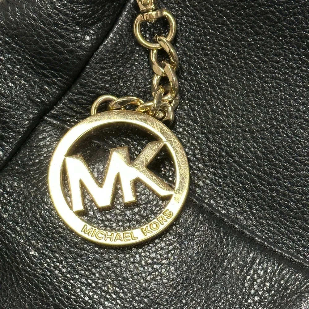 Michael Kors CrossBody Gold Chain Purse In Pebbled Black Leather.